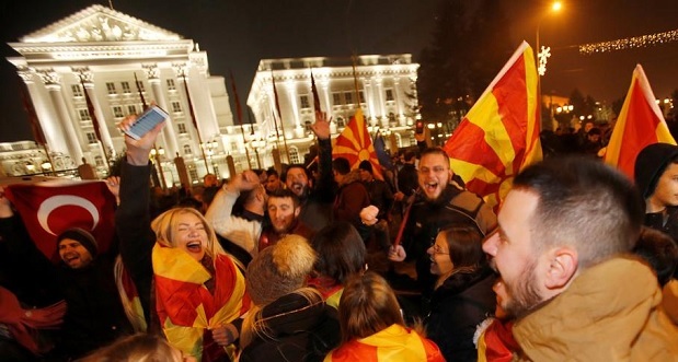 Albanian parties require the gathering of the Macedonian Parliament