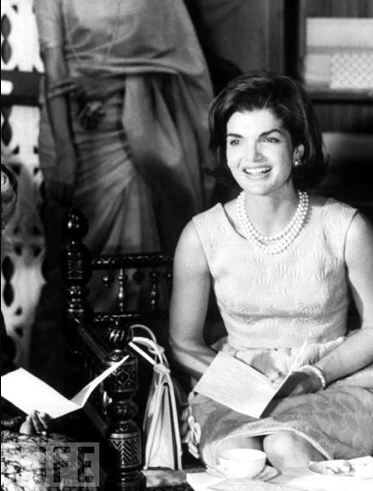 jackie kennedy onassis wedding dress. jackie kennedy onassis wedding