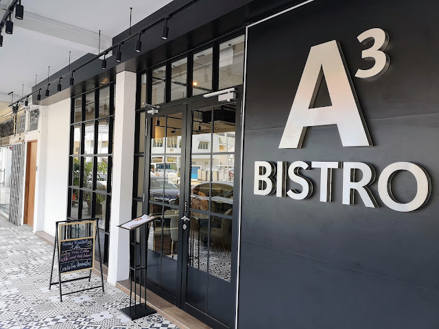 A Cube Bistro