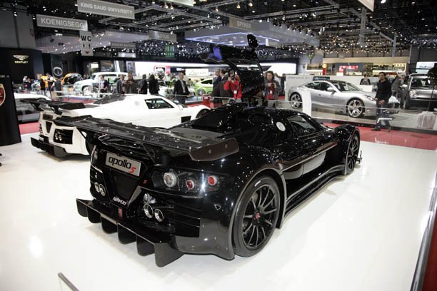 Gumpert Apollo Sports Car V8 with 650 bhp