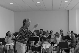 Rehearsal with Peter Phillips, members of the Zenobia Musica course in Avila - photo Nick Knight