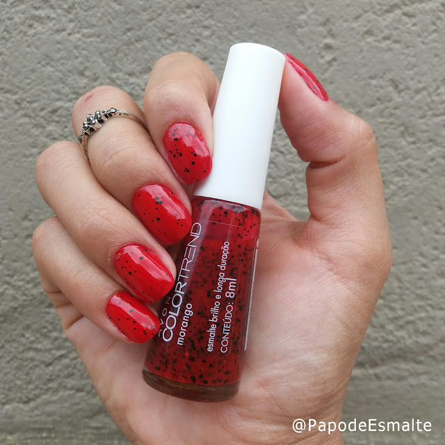 Esmalte da Vez: Beijo da Risqué e Morango da Color Trend