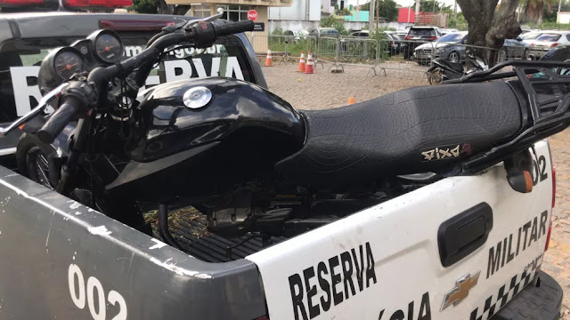 Assaltante furta moto, é preso, e vítima só descobre crime ao ser acordada pela polícia no RN