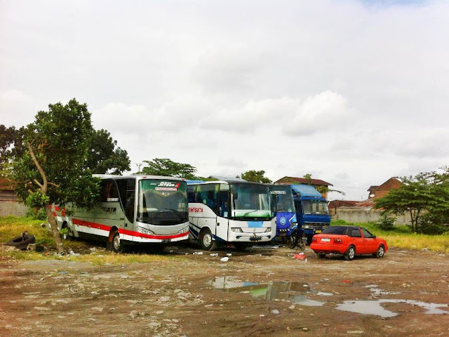 Gudang Sewa Bus Pariwisata di Medan