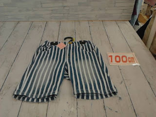 中古品　子供服　１００㎝　ストライプ　ズボン　１９０円