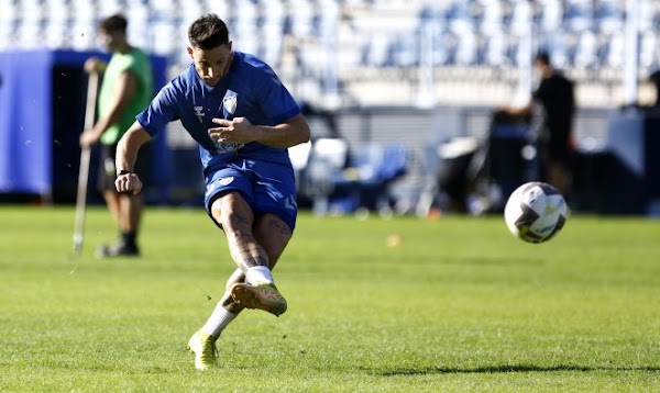 El Málaga ensaya antes de recibir a la Ponferradina