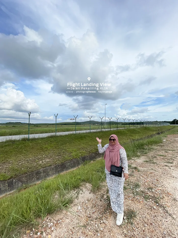 flight landing view jalan pekeliling klia