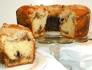 Apple-Cinnamon Bundt Cake