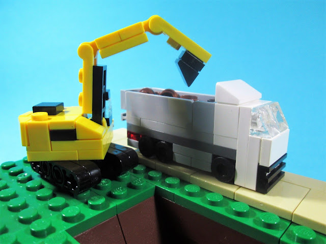 MOC LEGO micro escala Escavadora e Camião