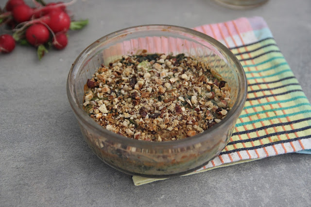 Gratin de fanes (et autres verdures) à la béchamel de pois chiche - vegan