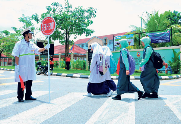Bahasa Melayu: Aktiviti Di Sekolah