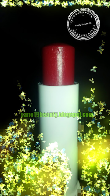 NIVEA lip balm for moisturising lips.