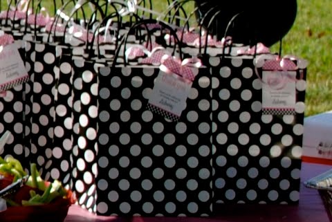 Polka  Birthday Party on Birthday Party With A  Black And Light Pink Polka Dots  Theme  I Love