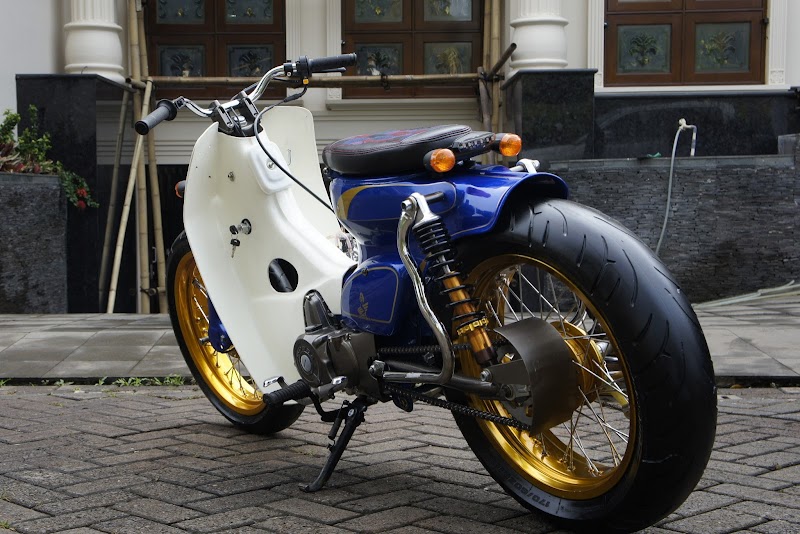 15+ Street Cub C70