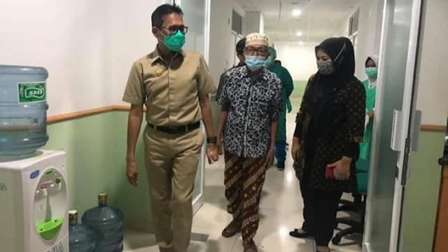 Foto: Gubernur Sumbar, Irwan Prayitno. Hari ini, 28 Orang Warga Sumbar Dinyatakan Sembuh Covid-19.