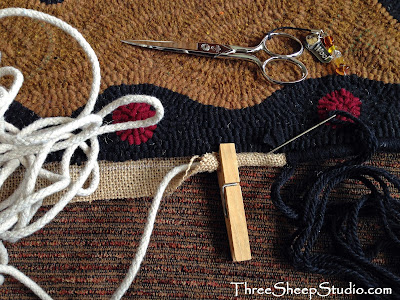 Binding a Hooked Rug - ThreeSheepStudio.com