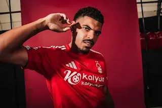 Nottingham Forest considering suing Tottenham over Gibbs-White transfer