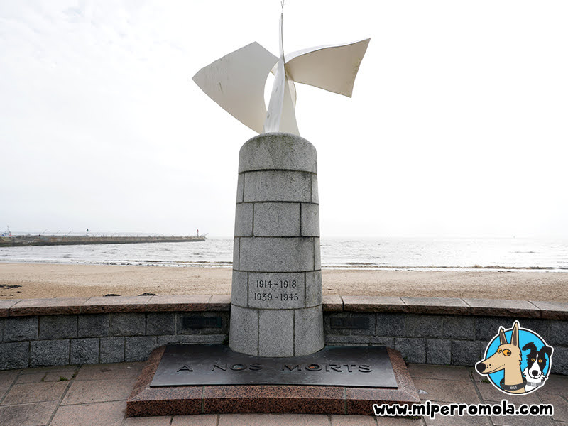 Saint-Nazaire con Perros - A Nos Morts