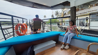 Relaxing on houseboat