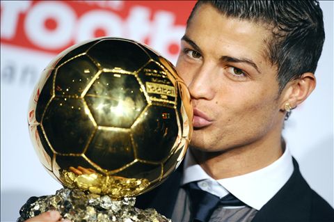 Ronaldo Messi on 2011 Cristiano Ronaldo Loin Derri  Re   Eto O Vote Messi Iniesta Xavi