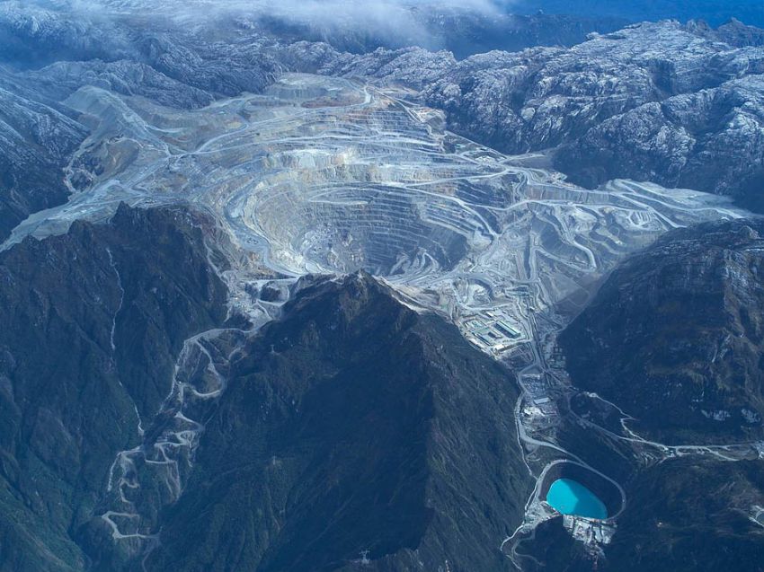 News Dumper: The world's largest gold mining
