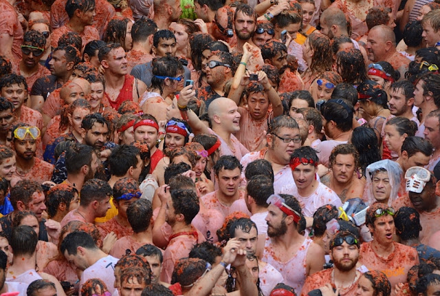 TEN TOMATENOORLOG! (LA TOMATINA DE BUNOL)