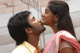 meera nandan kissing