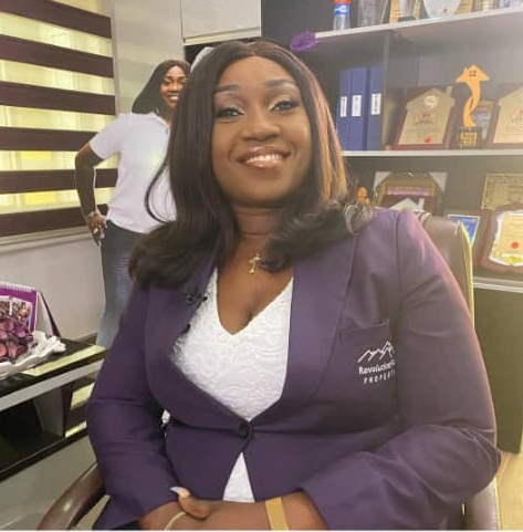 Celebrating Beautiful Queen Of Real Estate & Lady Of Style, Tolulope Onalaja