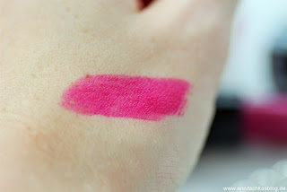 Review: Avon - 4 matte Mark Lippis - Epic Lip Lippenstift - www.annitschkasblog.de