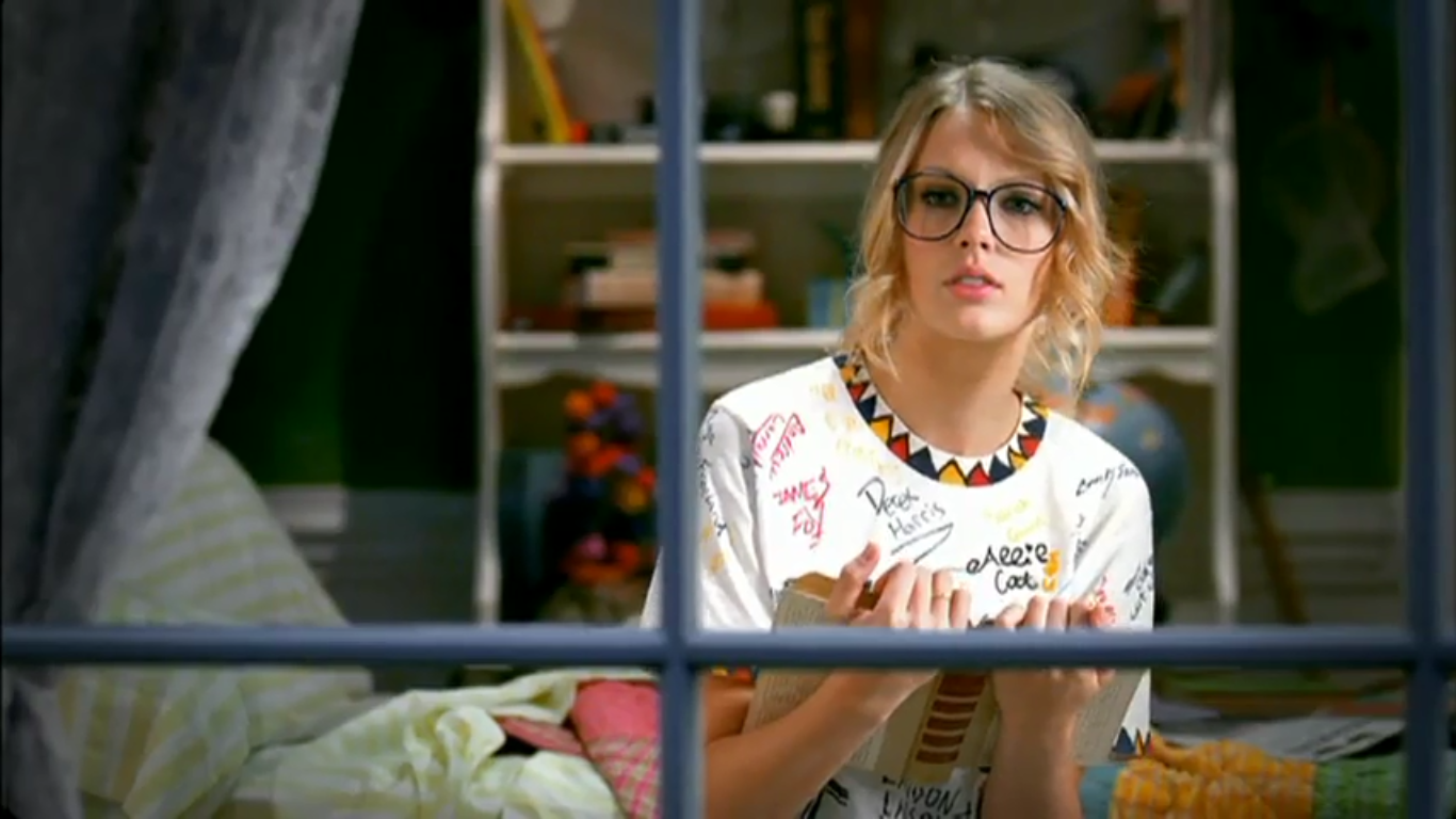 DLai- Music Videos: You Belong With Me - Taylor Swift