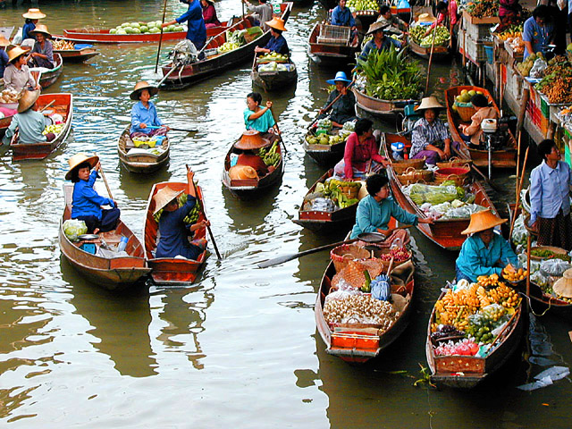An Huu Cai Be Floating Market - Tien Giang - Vietnam