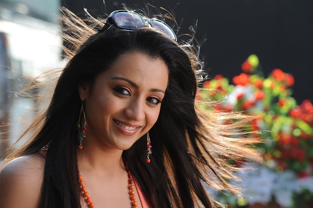 trisha new in dammu movie unseen pics