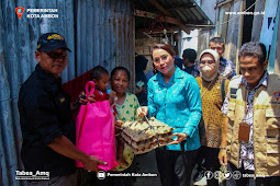 Dinsos dan TP-PKK Berikan 50 Paket Bantuan Nutrisi ke Warga Ambon