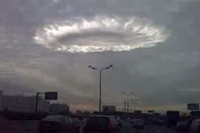 Strange “Halo” Cloud Hangs Over Moscow Photos