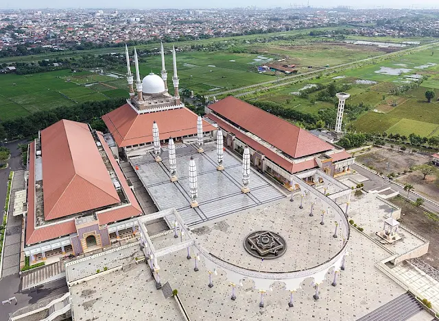 Masjid Agung Jawa Tengah - Semarang, Indonesia