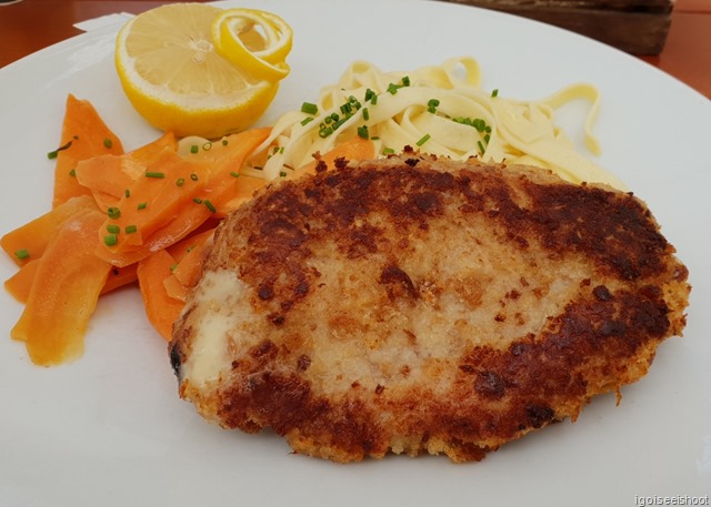 lunch at Rathaus Brauerei. This restaurant is popular with locals and serves Swiss food & in-house brewed beers. Swiss veal Cordon Bleu with dry cured ham and fried cheese, glazed carrots and butter noodles.