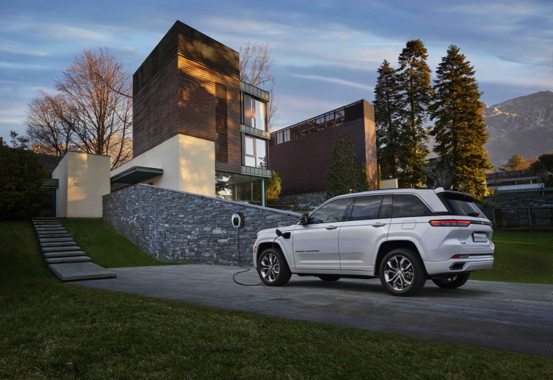 2022 Jeep Grand Cherokee 4xe Summit