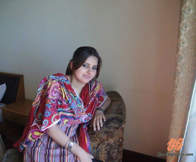 Meet This Pure Pakistani Cute Selfie Girl Umaima