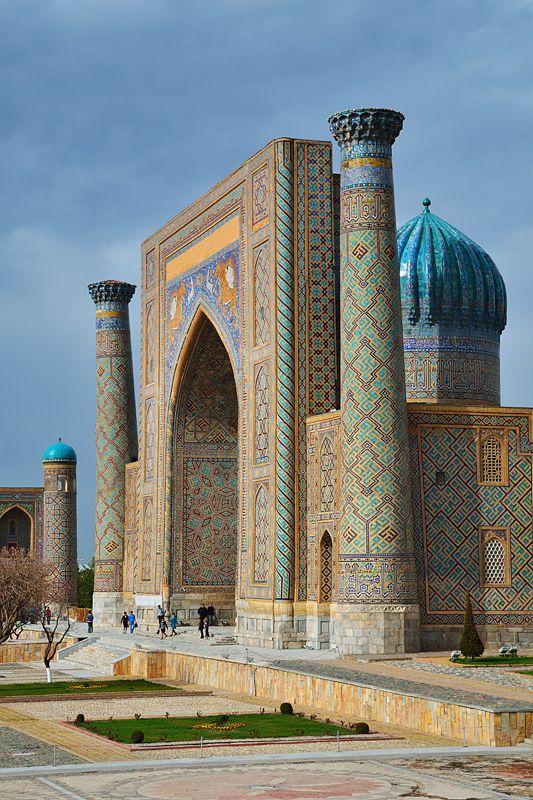 Independent Introducing Broker - Sher-dor Madrasah in the Registan - Samarkand, Uzbekistan (1619–1636)