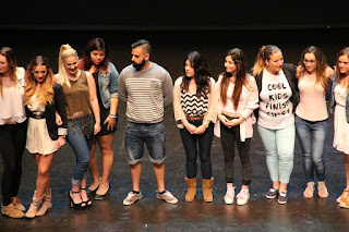 Cientos de jóvenes se gradúan en la 70 promoción de Formación Profesional de Nicolás Larburu