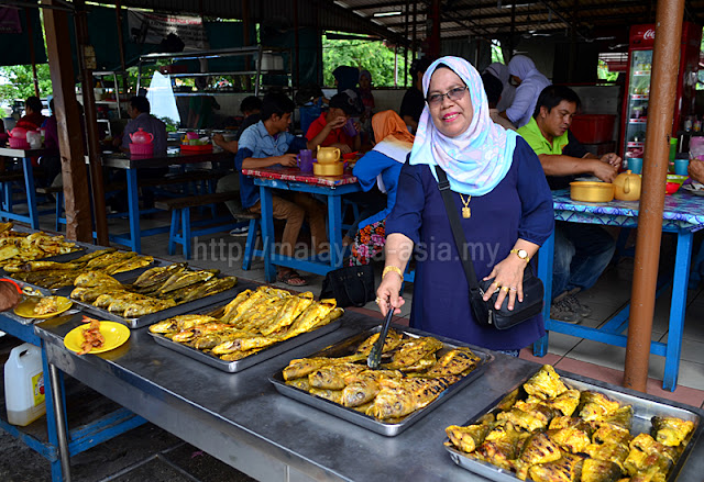 Pasar Sim Sim Medan Ikan Bakar