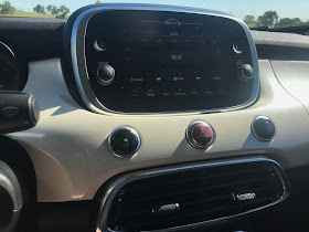 Infotainment and HVAC in 2020 Fiat 500 X Trekking Plus AWD