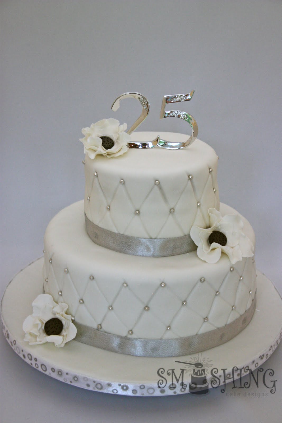 images of modern silver wedding anniversary cakes