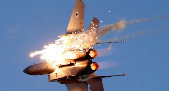 Israel terrorizes the Lebanese with a deadly weapon