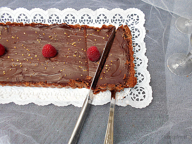 ganache chocolate e frutos vermelhos tarte