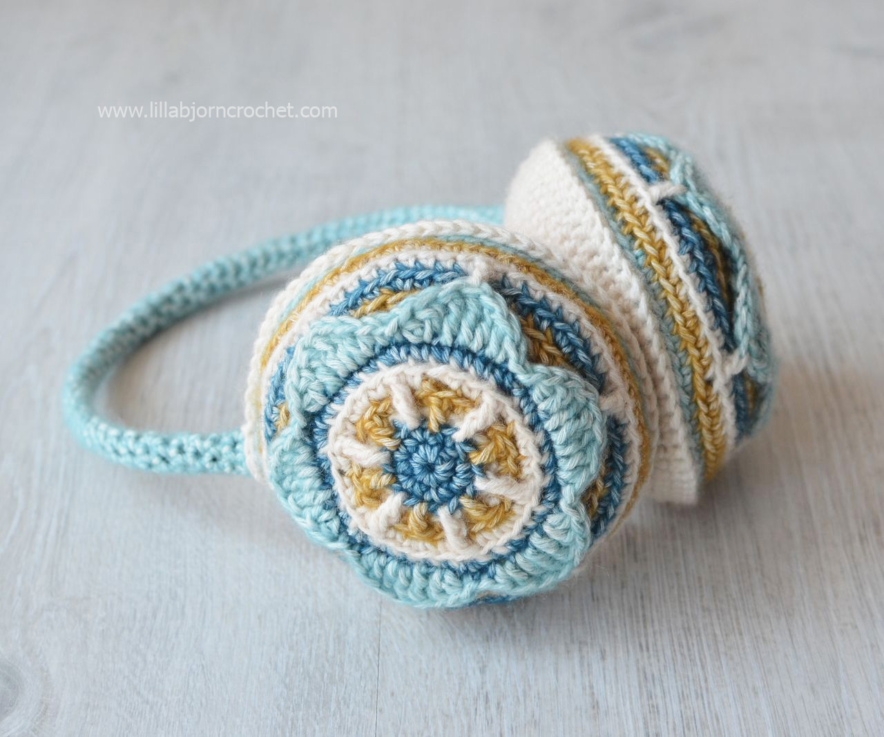 Crocheted ear muffs. Designed by Lilla Bjorn Crochet - overlay crochet