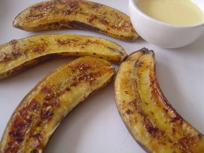 Banana caramelizada diet de micro-ondas