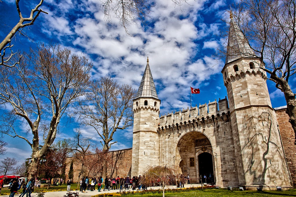 Umroh Plus Turki. Topkapi Sarayi/Topkapi Palace (sekarang menjadi museum), mengungkap fakta peninggalan Rasulullah SAW!