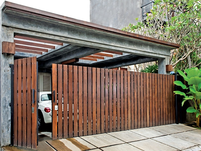 pagar kayu rumah minimalis