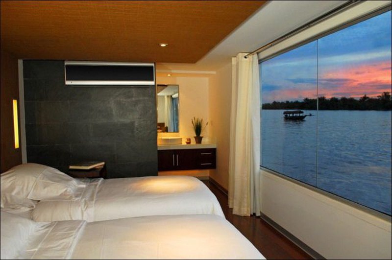 Aqua Luxury Cruise - Amazon Floating Hotel